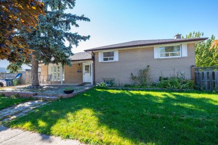 For Lease - 22 Brightside Drive, Toronto, Ontario - Photo 3