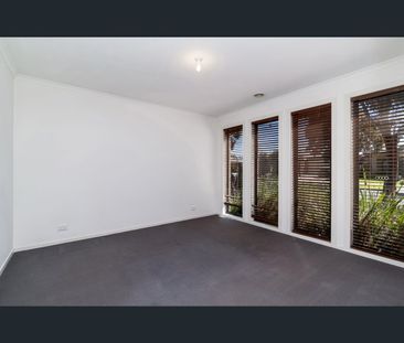 32 Garden Road, Doreen, Vic 3754 - Photo 4