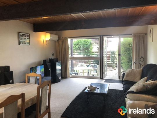 Easy Living in Beckenham! - Photo 1