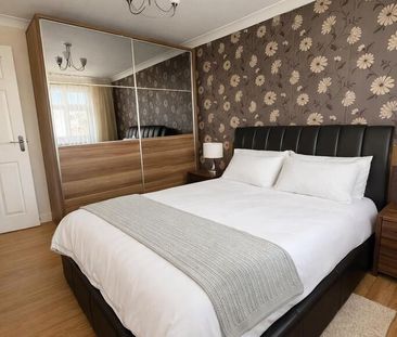 3 bedroom terraced house to rent - Photo 6