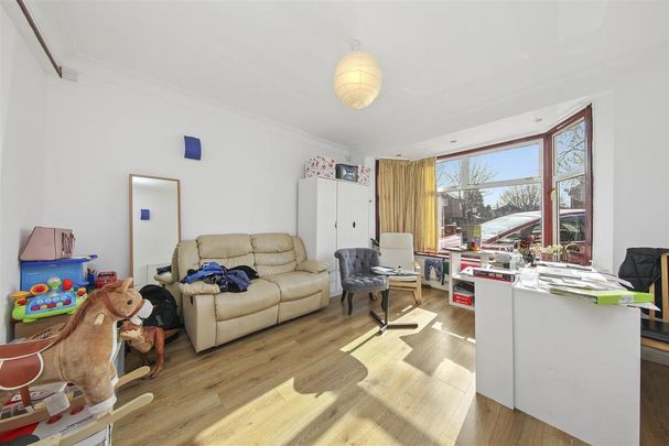 5 bedroom semi-detached house to rent - Photo 1