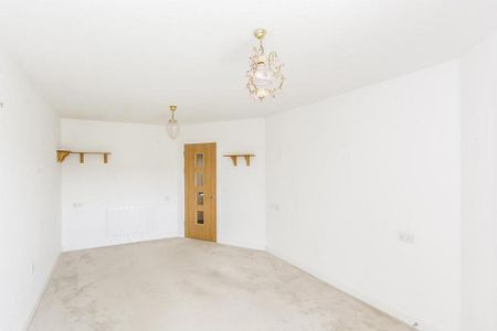 1 bedroom retirement property to rent - Photo 3