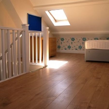 32 Oxford Street - Golden Stable - WIFI INCLUDEDLoughborough - Photo 4