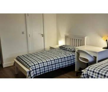Rent 7 bedroom apartment in Dublin - Photo 2