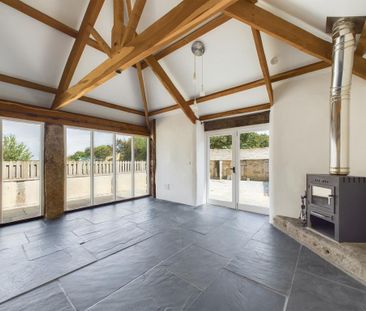 2 bedroom barn conversion to rent - Photo 3