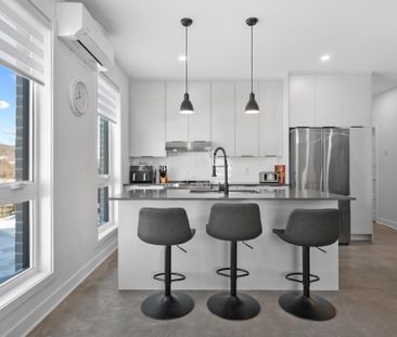 Votre havre de paix à Saint-Donat : 4 ½ moderne avec 2 salles de bain - Photo 2