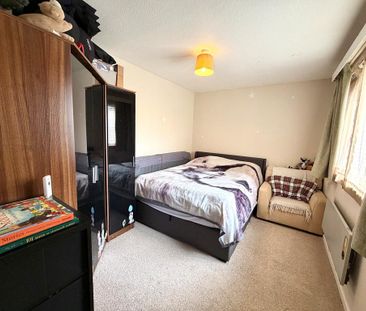 1 bedroom ground floor flat to rent - Photo 3