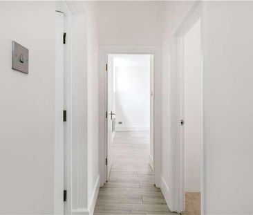 Spencer Mews, London, SW8 - Photo 1