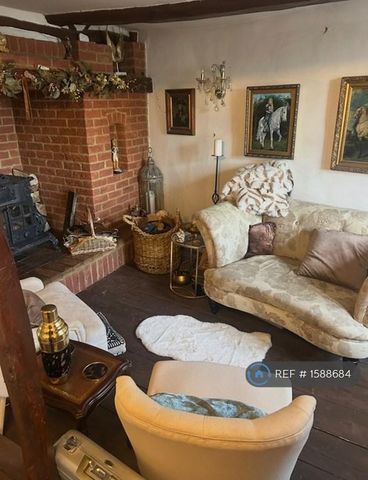1 bedroom in a house share to rent - Photo 3