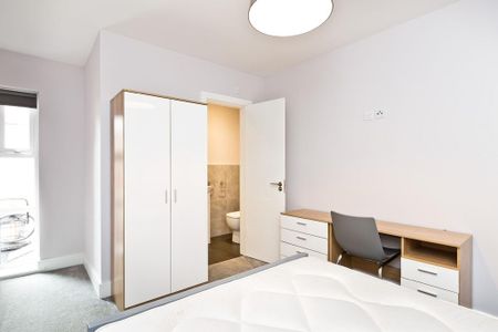 2 bedroom flat to rent - Photo 3