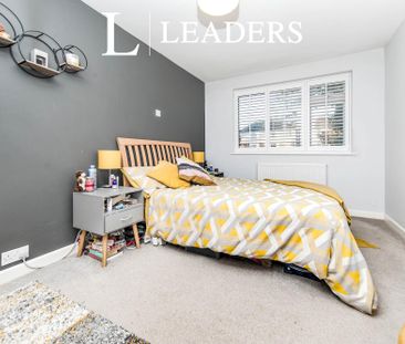 3 bedroom end of terrace to rent Ipswich Road, Colchester, CO4 - Photo 6