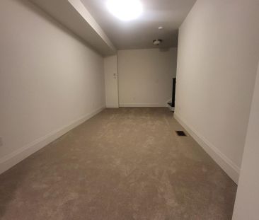 For Lease - 3321 Taha Gardens N/A, Oakville, Ontario - Photo 5