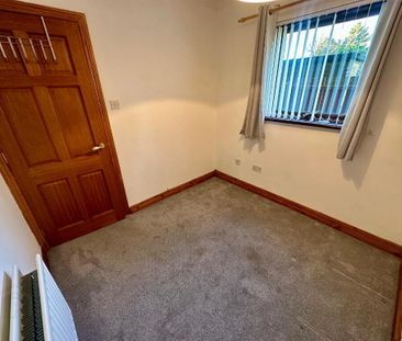 9a Barna Square, Rathcoole, Newtownabbey, BT37 9BY - Photo 6