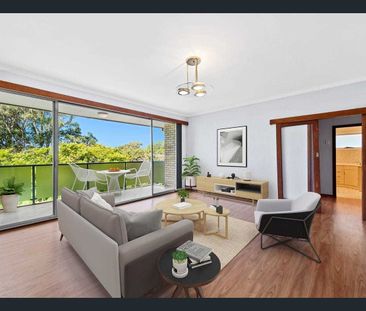 Sunlit 3-Bedroom Apartment in Prime Balgowlah Location - Photo 1