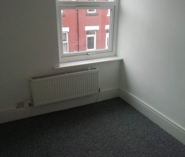 3 Bed Terraced House, South Grove, M13 - Photo 3