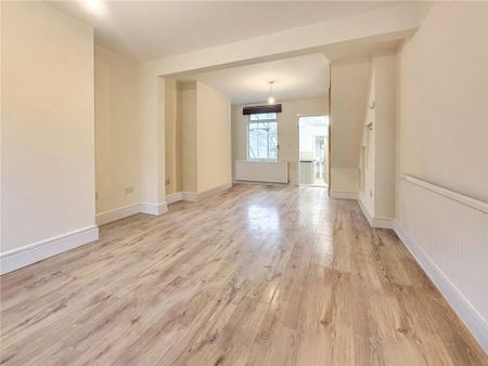 2 bedroom terraced house to rent - Photo 2