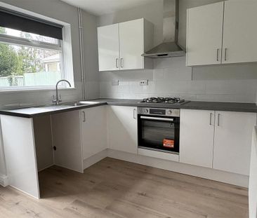 4 bedroom detached house to rent - Photo 6