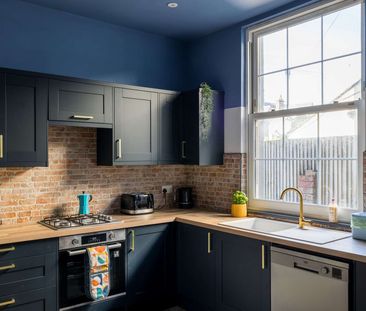 Stylish and spacious shared living space Room 5 - Photo 5