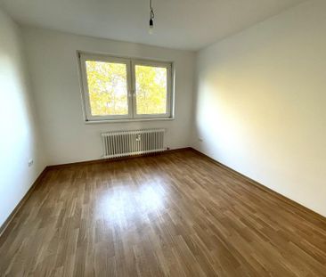 Sofort frei! Gemütliche Etagenwohnung mit Balkon in Wolfsburg - Photo 2
