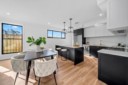 Contemporary Highlands Living with Designer Appeal - Photo 5