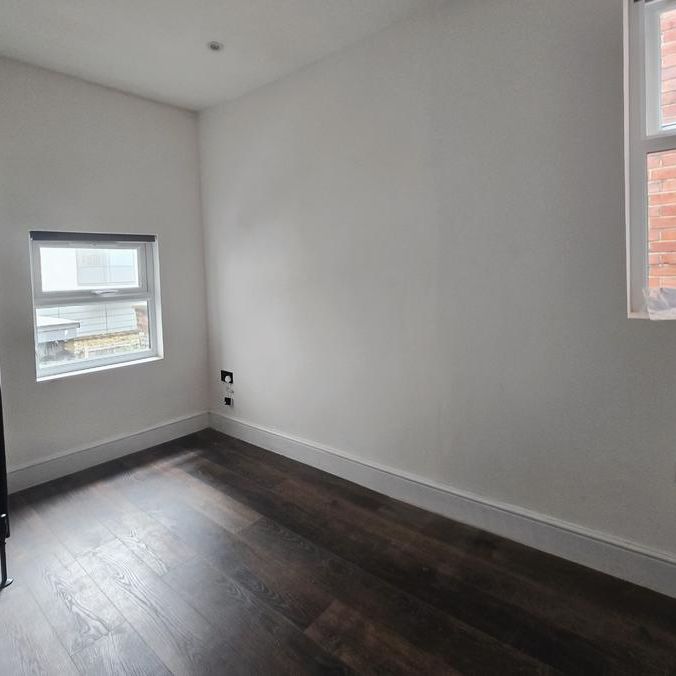 1 bedroom bedsit to rent - Photo 1