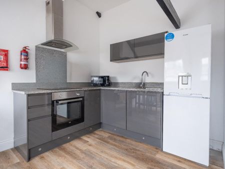 2 bedroom apartment to rent - Photo 4