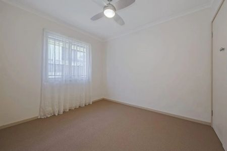 Tidy Unit in Perfect Location - Photo 4