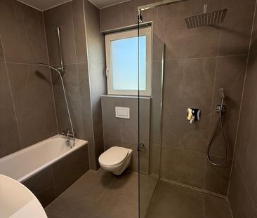 Appartement neuf 4.5 au 1er étage vue lac - Photo 1