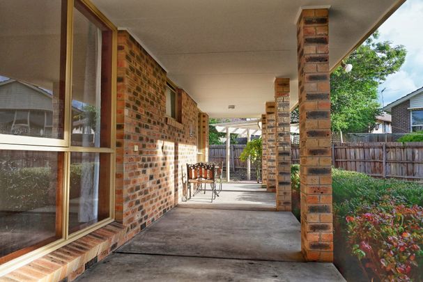 SPACIOUS FAMILY LIVING NEAR TOP SCHOOLS AND AMENITIES - Photo 1
