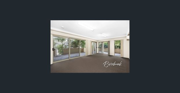 Ground Floor Beauty - Photo 1