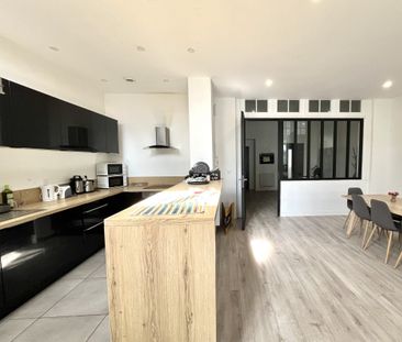 Location Appartement 11 pièces 253m² ROUBAIX 59100 - Photo 6