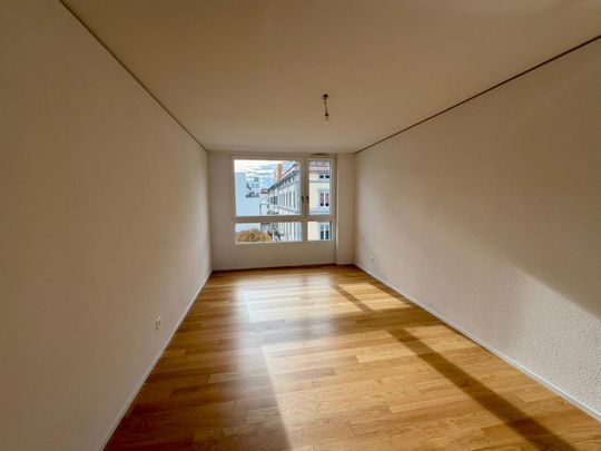 Appartement spacieux et élégant de 4.5 pièces au centre ville - Photo 1