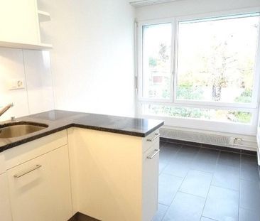 Moderne 4.5-ZW à 78 m² im 2. OG mit sonnigem Balkon - Foto 2