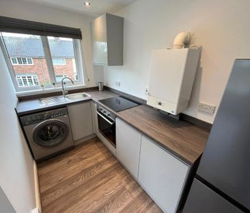 1 bedroom flat to rent - Photo 2