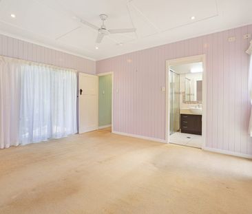 THREE BEDROOM HOME IN WALKERVALE! - Photo 2