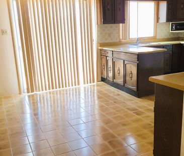 For Lease - 6800 Second Line West Line, Mississauga, Ontario - Photo 4