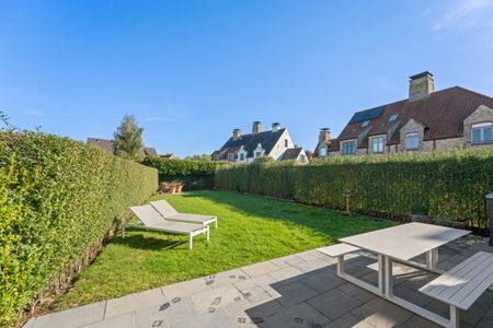 PRACHTIG INSTAPKLARE woning te huur met 3 volwaardige slaapkamers, garage en gezellige tuin gelegen in het hart van RAMSKAPELLE. - Photo 5