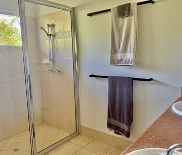 Executive Home – Wongaling Beach 6 MONTH LEASE ONLY - Photo 6