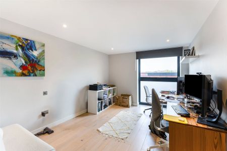 Tottenham Lane, Crouch End, London, N8 flat to rent - Photo 3