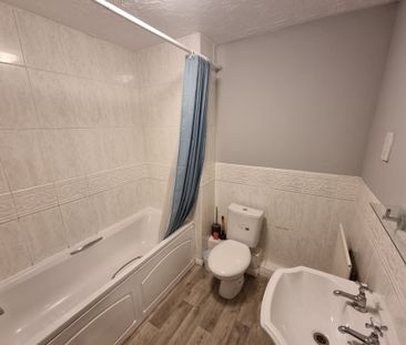 Flat2, 30OldDickensHeathRd, Shirley, Solihull, Shirley, Solihull - Photo 6