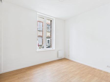 Bel appartement rénové à deux pas de la mairie - Photo 3