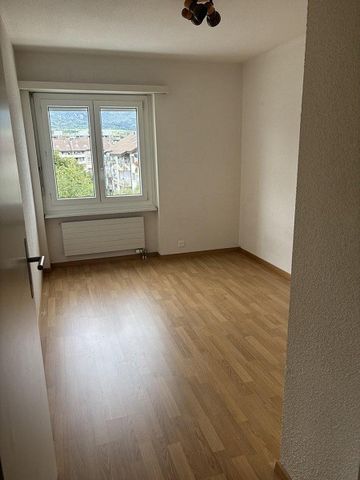 4.5-Zimmer-Wohnung mit Weitblick - zentral & modern - Photo 2