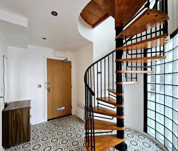 2 bedroom penthouse to rent - Photo 1