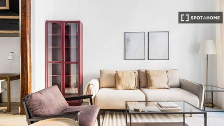 3 room luxury Apartment for rent in Madrid, Spain - Photo 2