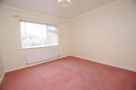 Farlea Drive, Eccleshill, BD2 - Photo 2