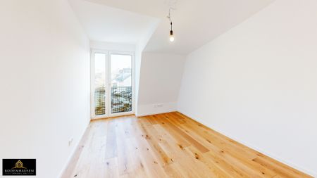 Helle 3-Zimmer-Dachgeschosswohnung mit exklusiver Ausstattung, zwei Bädern und Dachterrasse! - Photo 3