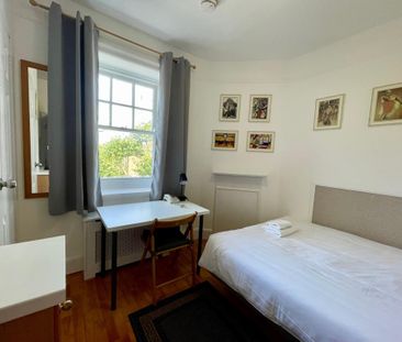 Flat 402 Fulham Palace Road, Fulham W6 9HH - Photo 4