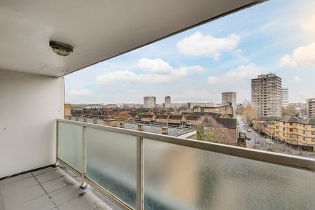 Badric Court, SW11, London - Photo 5