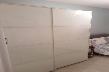 1 bedroom in a flat share to rent - Photo 2