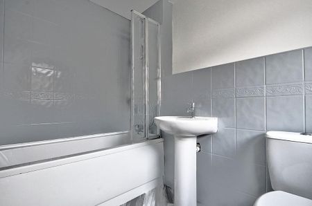 4 bedroom terraced bungalow to rent - Photo 4